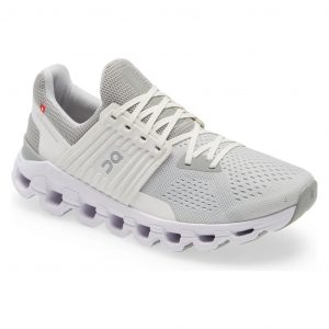 Women's Cloud Sneaker